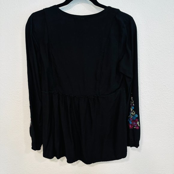 Fresco Nomadic Traders Boho Top Womens Small Black Floral Embroidered V-Neck EUC - Picture 6 of 6